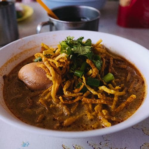 khao soi gai (Northern Thai curry noodles with chicken)